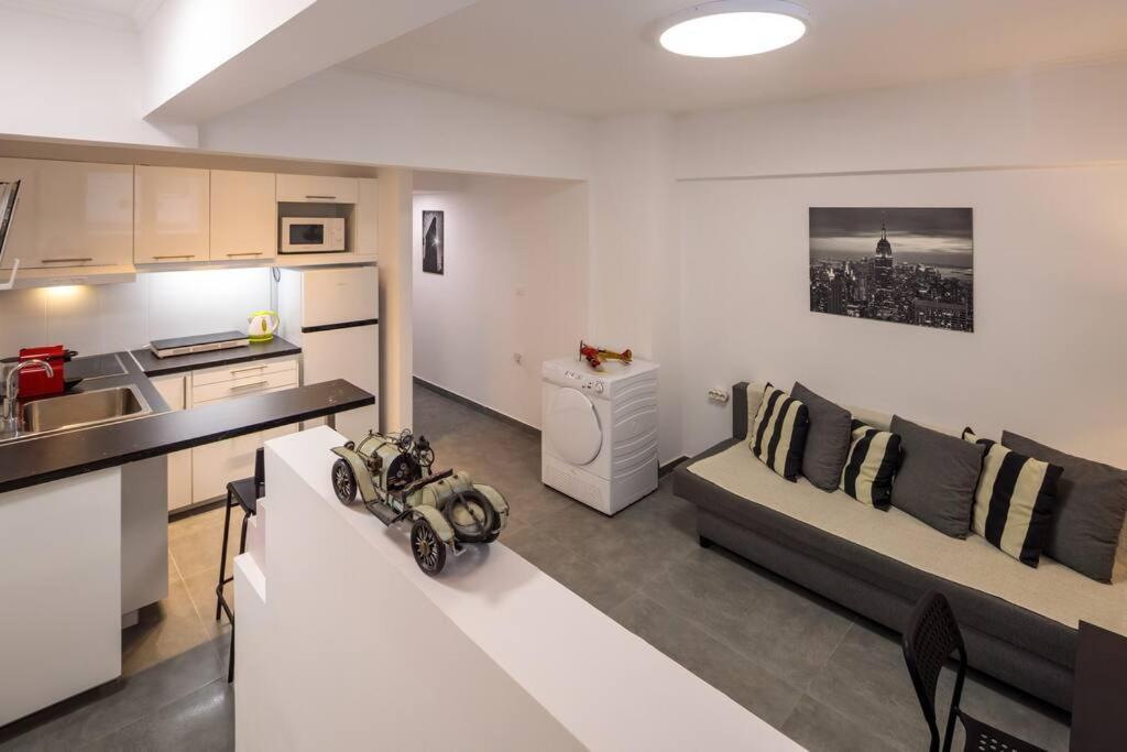 Hilton Area Brand New Comfortable Apartment Atény Exteriér fotografie